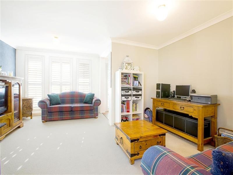 24 Waringa Crescent, Glenmore Park NSW 2745