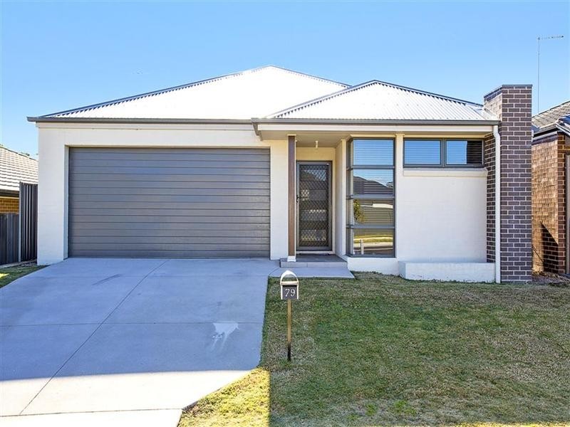 79 Glenmore Ridge Drive, Glenmore Park NSW 2745