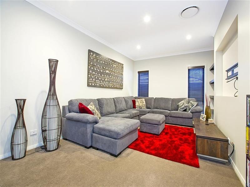 79 Glenmore Ridge Drive, Glenmore Park NSW 2745