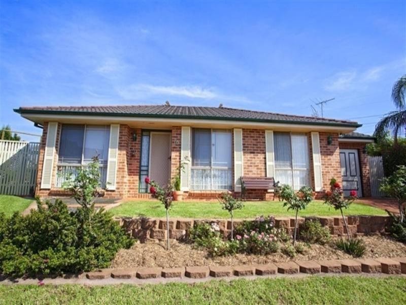 16 Friarbird Crescent, Glenmore Park NSW 2745