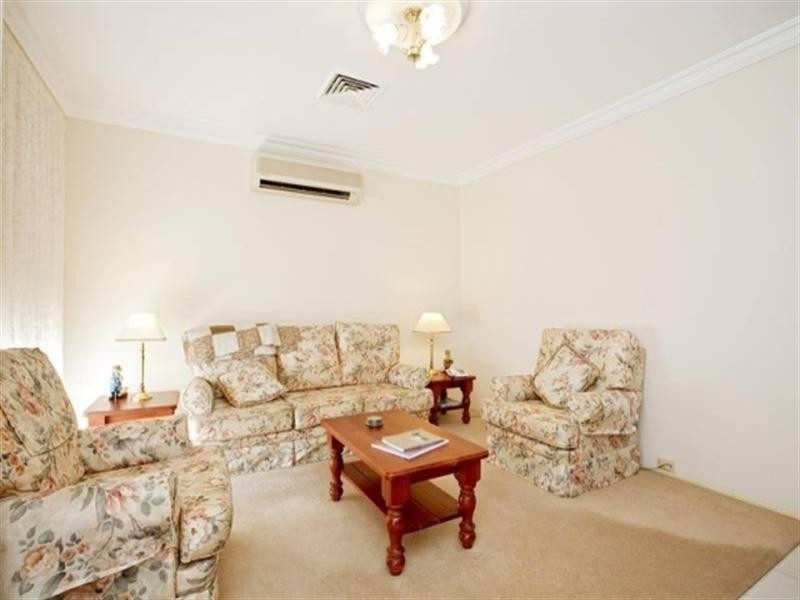 16 Friarbird Crescent, Glenmore Park NSW 2745