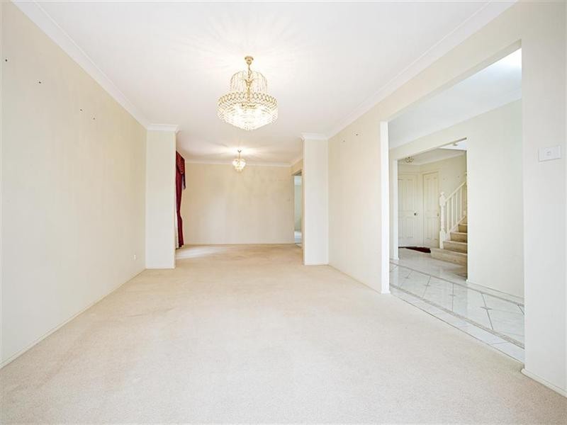 9 Burraga Place, Glenmore Park NSW 2745