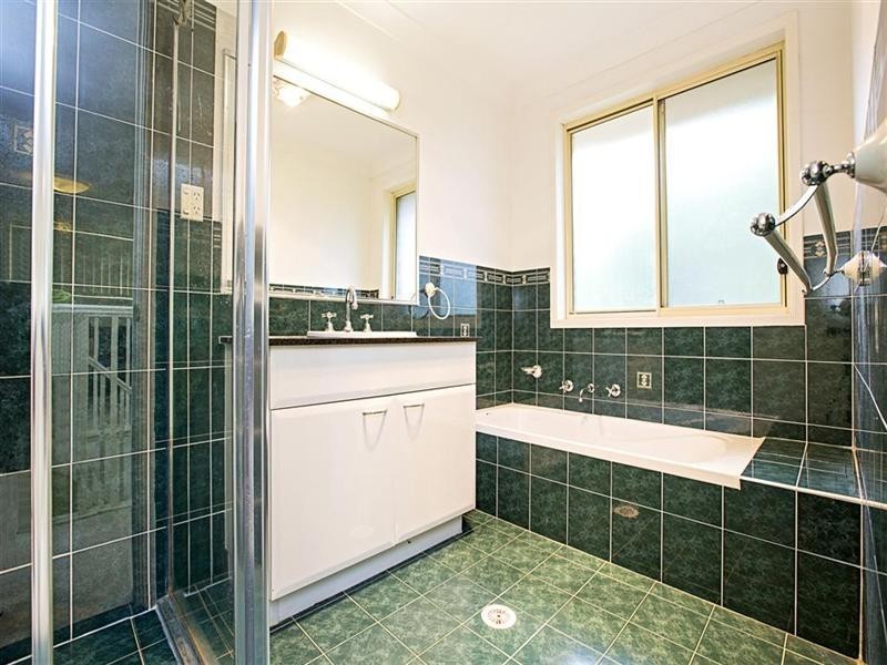 9 Burraga Place, Glenmore Park NSW 2745