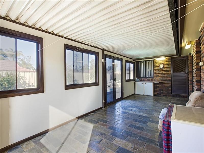 2 Dampier Avenue, Werrington County NSW 2747