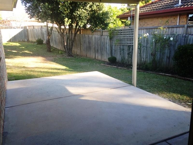 10 Oriole Street, Glenmore Park NSW 2745