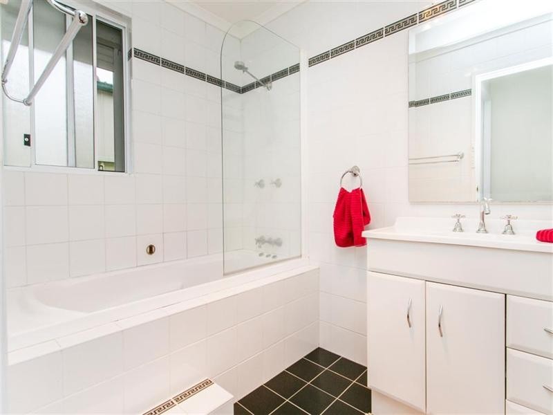 13 Lyn Circuit, Jamisontown NSW 2750