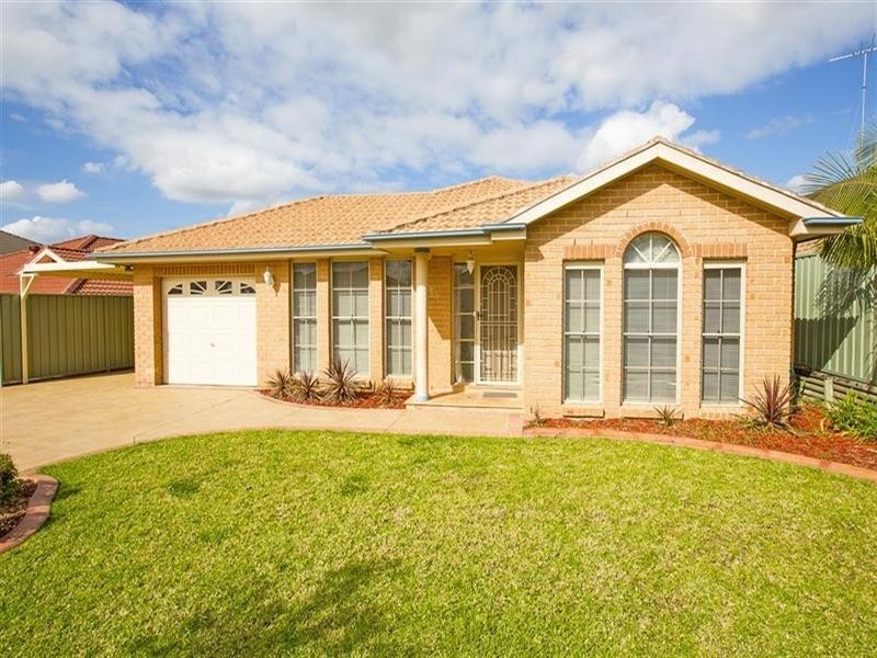 18 Waringa Crescent, Glenmore Park NSW 2745