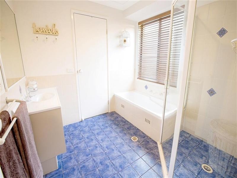 24 Waringa Crescent, Glenmore Park NSW 2745