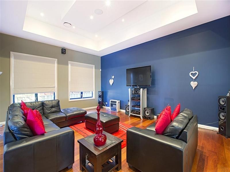 22 Burra Close, Glenmore Park NSW 2745