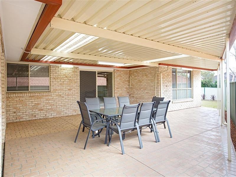 11 Thornbill Crescent, Glenmore Park NSW 2745