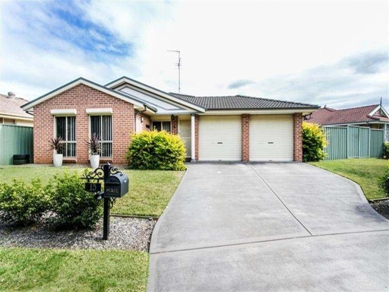 13 Surveyors Creek Road, Glenmore Park NSW 2745
