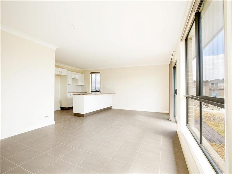 105 Glenmore Ridge Drive, Glenmore Park NSW 2745