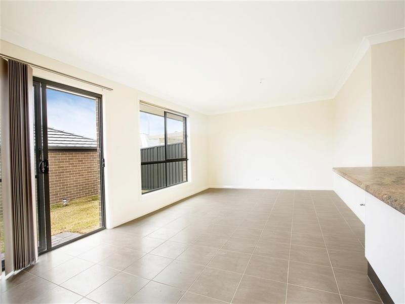 105 Glenmore Ridge Drive, Glenmore Park NSW 2745
