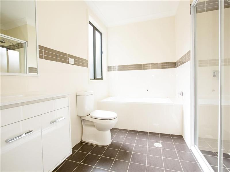 105 Glenmore Ridge Drive, Glenmore Park NSW 2745