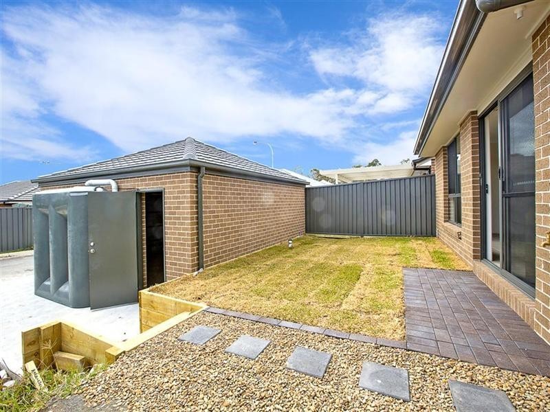 105 Glenmore Ridge Drive, Glenmore Park NSW 2745