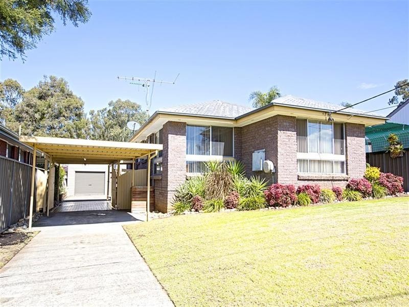 28 Wembley Avenue, Cambridge Park NSW 2747