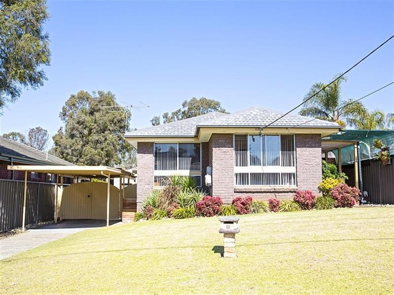 28 Wembley Avenue, Cambridge Park NSW 2747