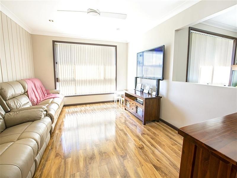 28 Wembley Avenue, Cambridge Park NSW 2747