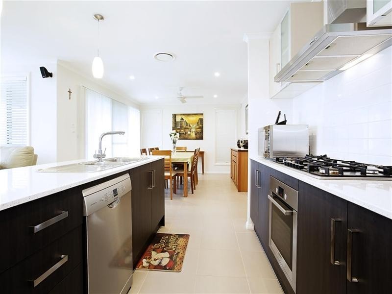 5 Foothills Terrace, Glenmore Park NSW 2745