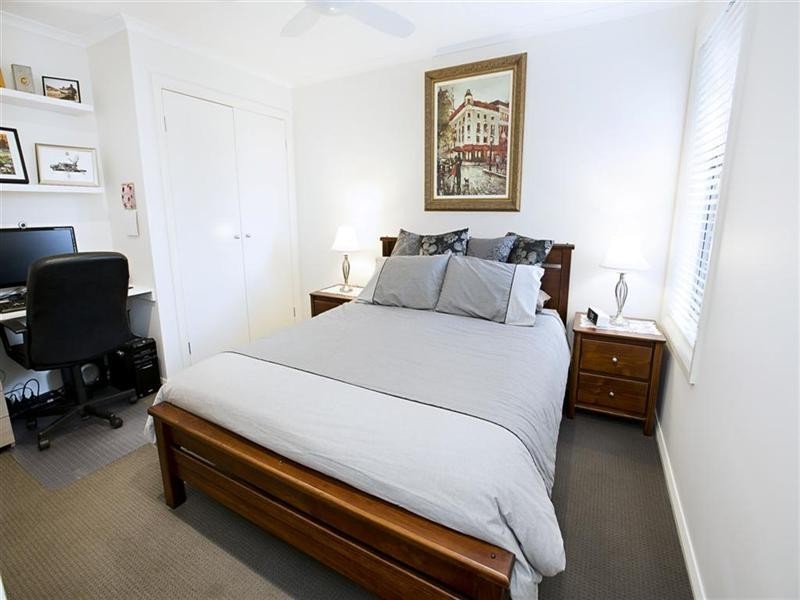 5 Foothills Terrace, Glenmore Park NSW 2745