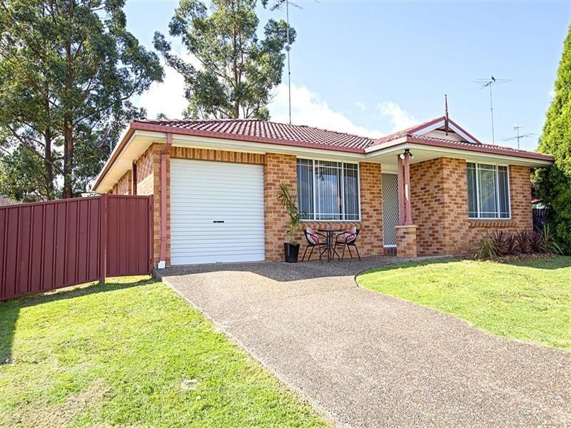 8 William Howell Drive, Glenmore Park NSW 2745