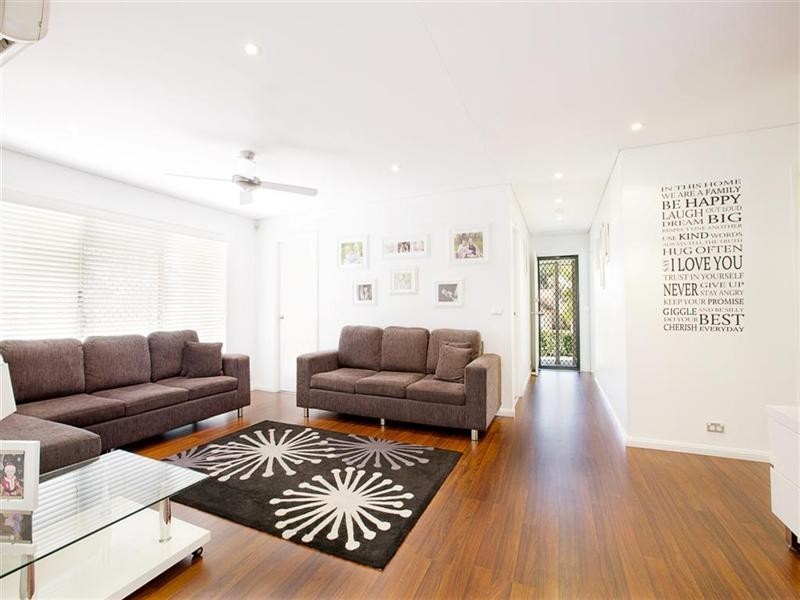 10 Bunya Place, Glenmore Park NSW 2745