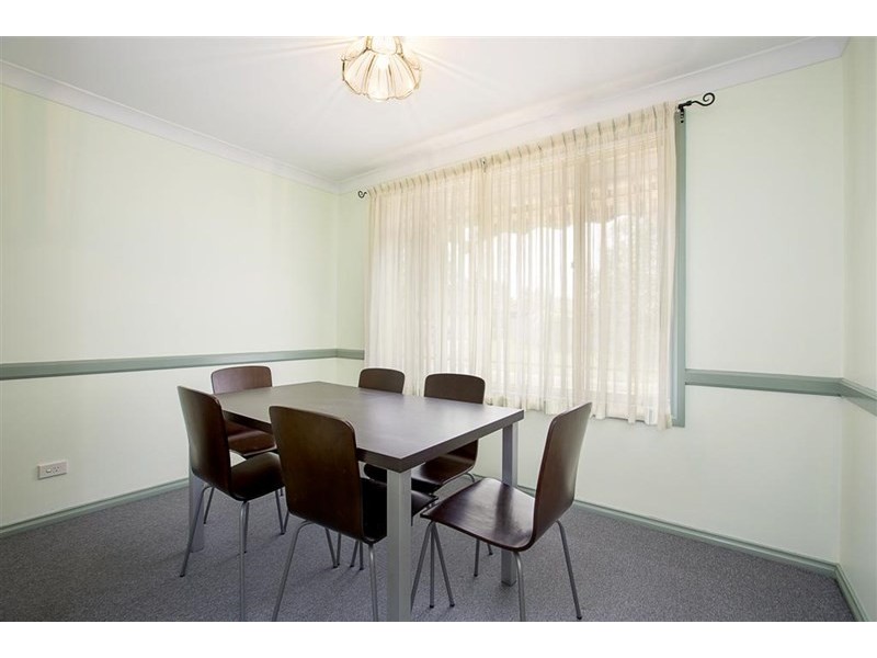 10 Oriole Street, Glenmore Park NSW 2745