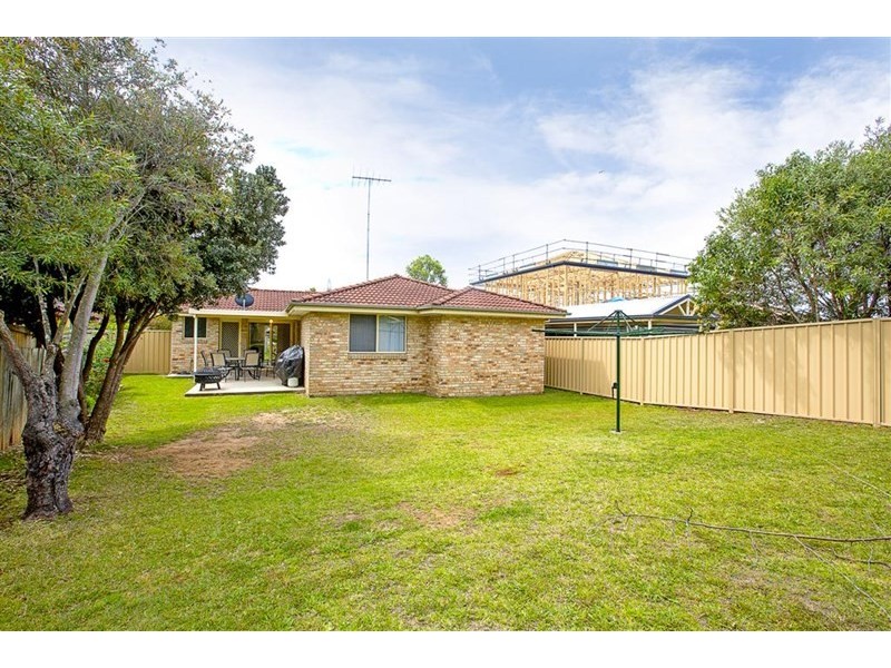 10 Oriole Street, Glenmore Park NSW 2745