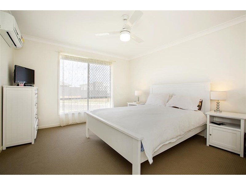 10 Glenmore Ridge Drive, Glenmore Park NSW 2745