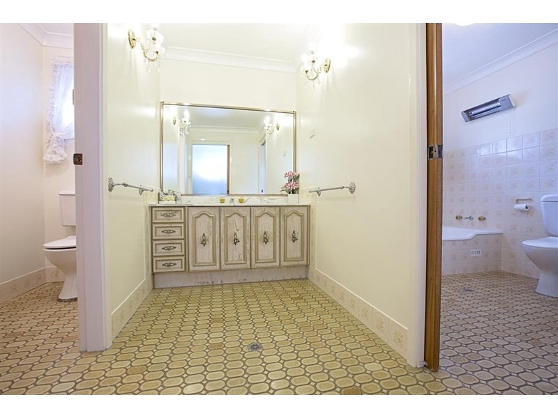 6 Brockamin Drive, South Penrith NSW 2750