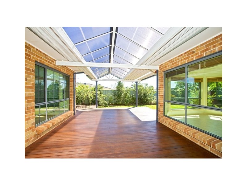 15 Brigadoon Avenue, Glenmore Park NSW 2745