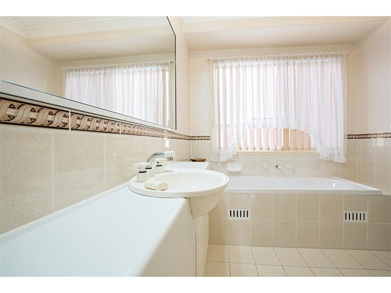 10A Marcus Clarke Crescent, Glenmore Park NSW 2745