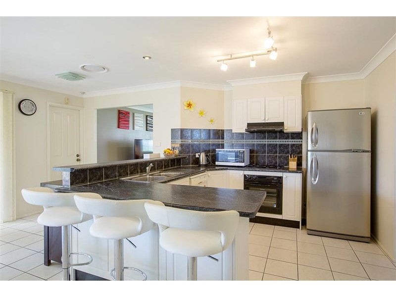 6 Burraga Place, Glenmore Park NSW 2745