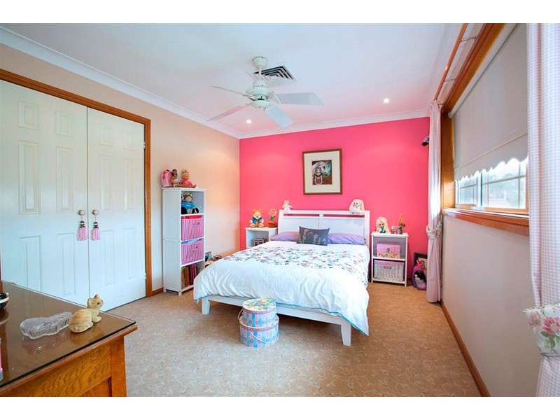 17 Bursaria Crescent, Glenmore Park NSW 2745