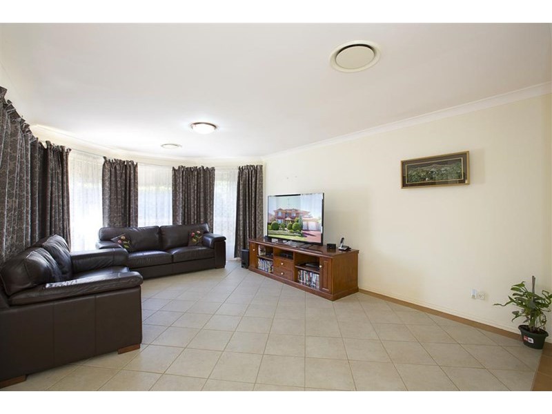 40 Kenneth Slessor Drive, Glenmore Park NSW 2745