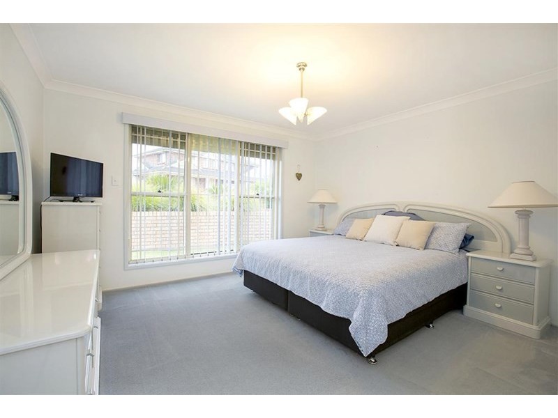 9 Kylie Tennant Close, Glenmore Park NSW 2745