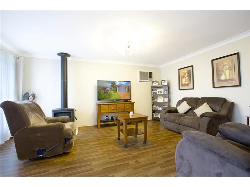 1 Sheoak Place, Glenmore Park NSW 2745