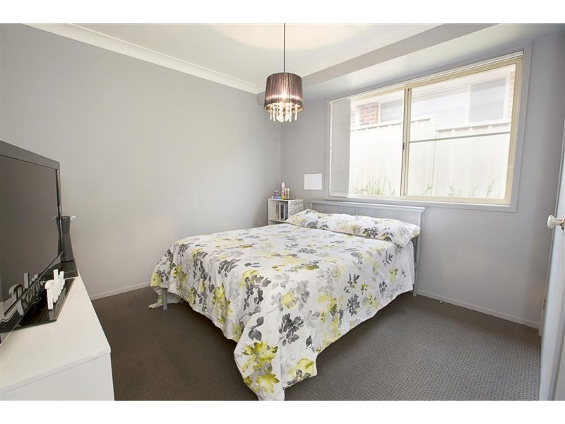 25 Sorenson Crescent, Glenmore Park NSW 2745