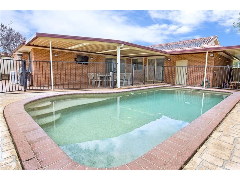 7 Jarra Crescent, Glenmore Park NSW 2745