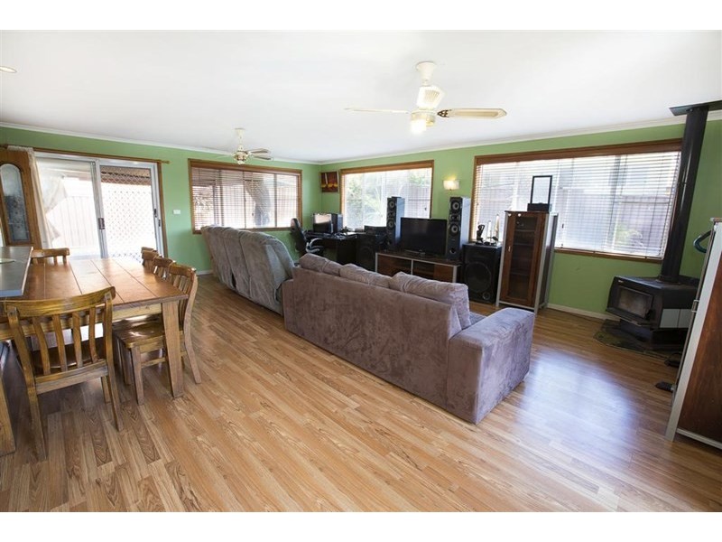 2 Mahogany Close, Cranebrook NSW 2749