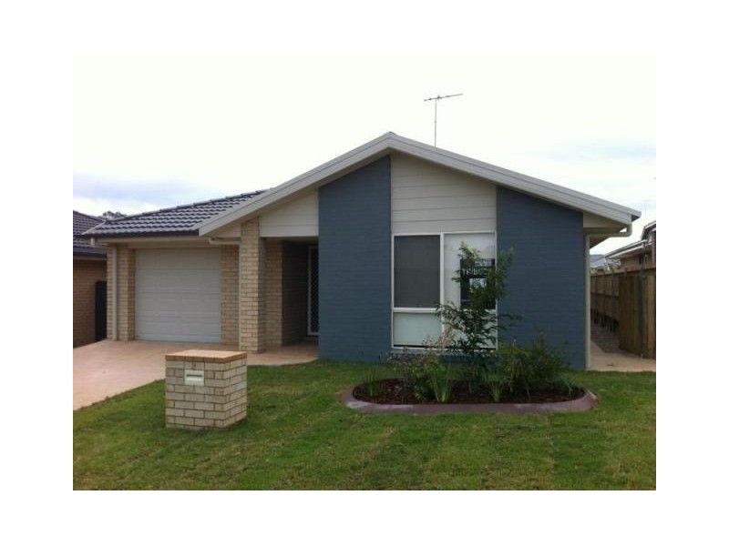 3 Blue View Terrace, Glenmore Park NSW 2745