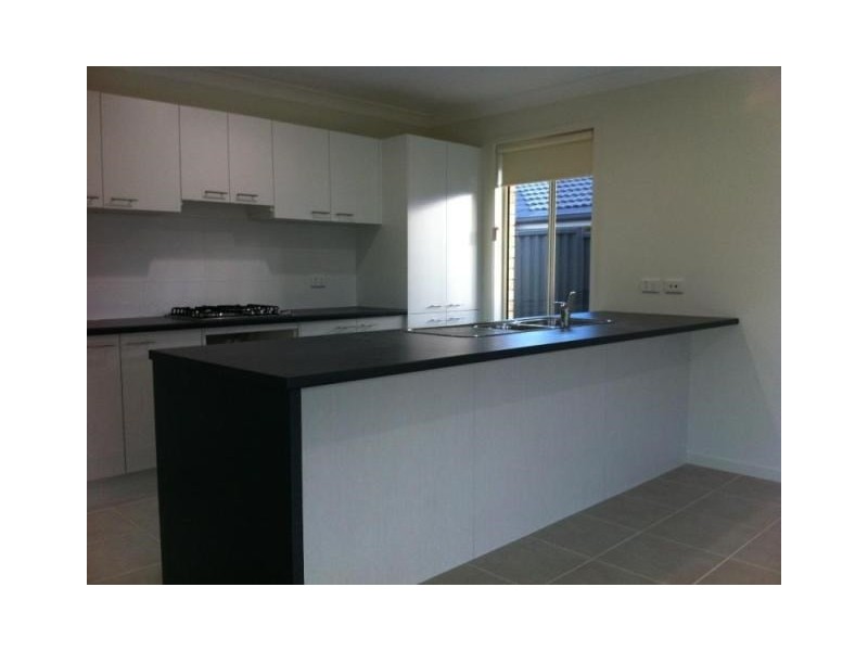 3 Blue View Terrace, Glenmore Park NSW 2745