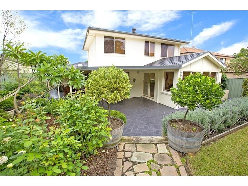 17 Coolabah Crescent, Glenmore Park NSW 2745