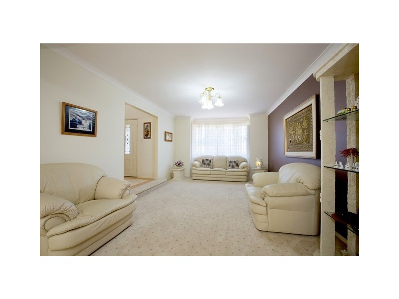 40 Kenneth Slessor Drive, Glenmore Park NSW 2745