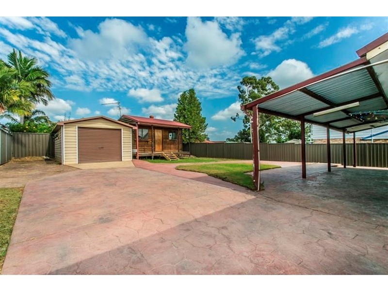 81 Warburton Crescent, Werrington County NSW 2747