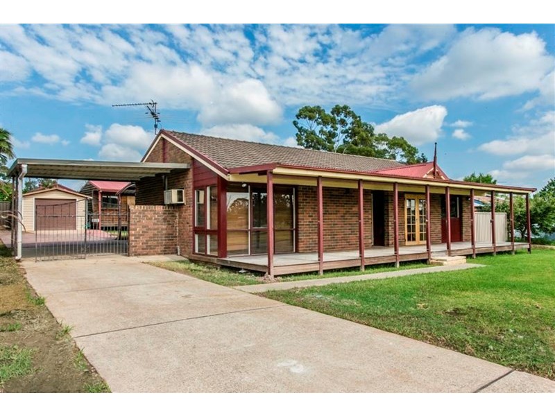 81 Warburton Crescent, Werrington County NSW 2747