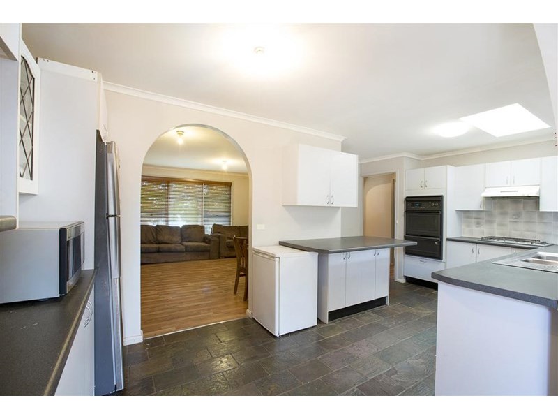2 Mahogany Cl., Cranebrook NSW 2749