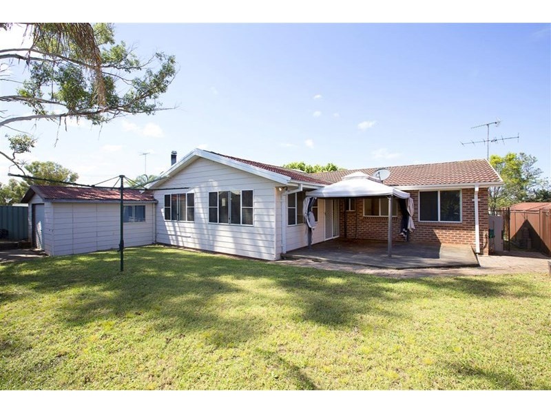 2 Mahogany Cl., Cranebrook NSW 2749