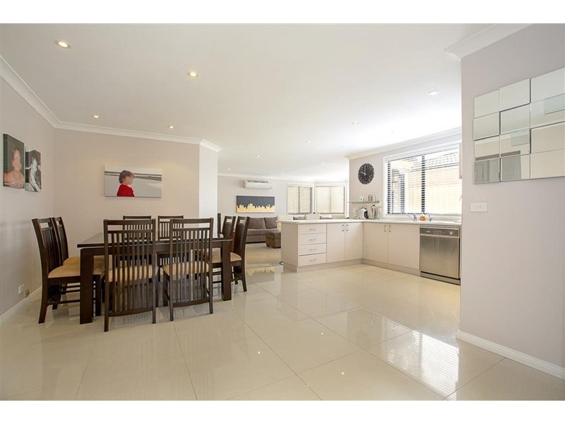 9 Dara Crescent, Glenmore Park NSW 2745