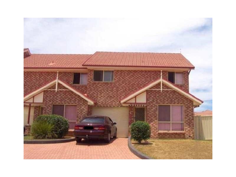 9/113 The Lakes Drive, Glenmore Park NSW 2745